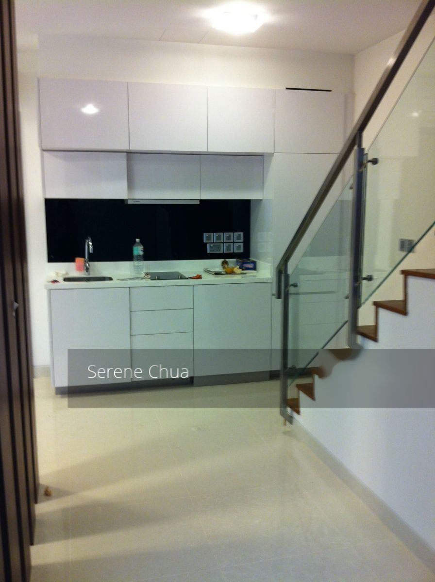 Alexis thumbnail photo